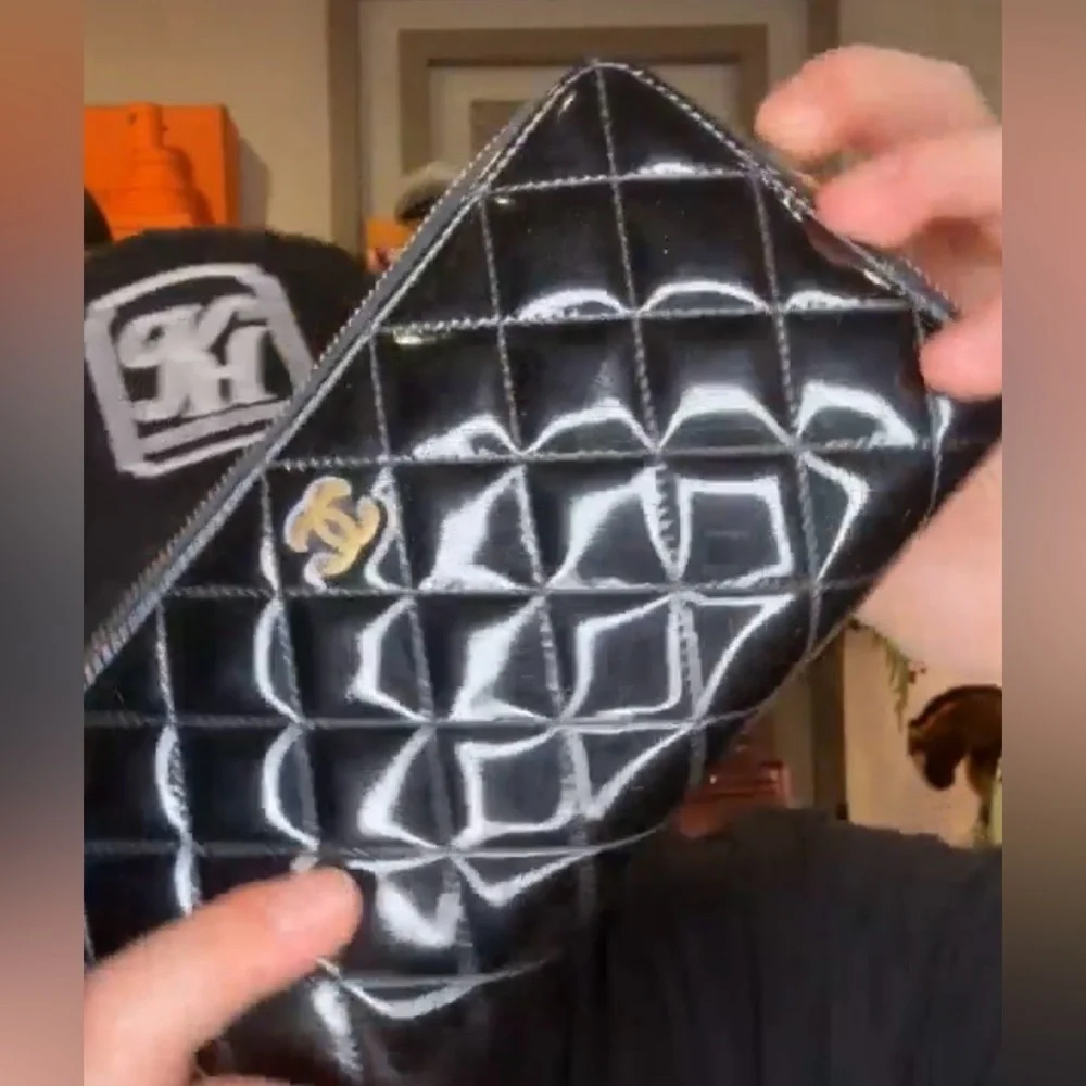 CHANEL Black and Gold Zip Around Quilted Patent Wallet ❤️
